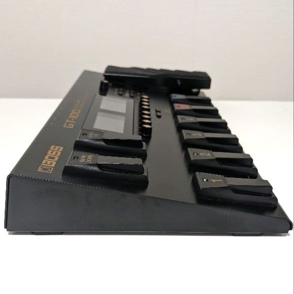 BOSS GT-100 マルチエフェクター 未使用