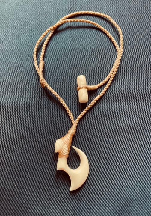割引 ボーンカービング 希少素材マッコウクジラ歯（ネックレス