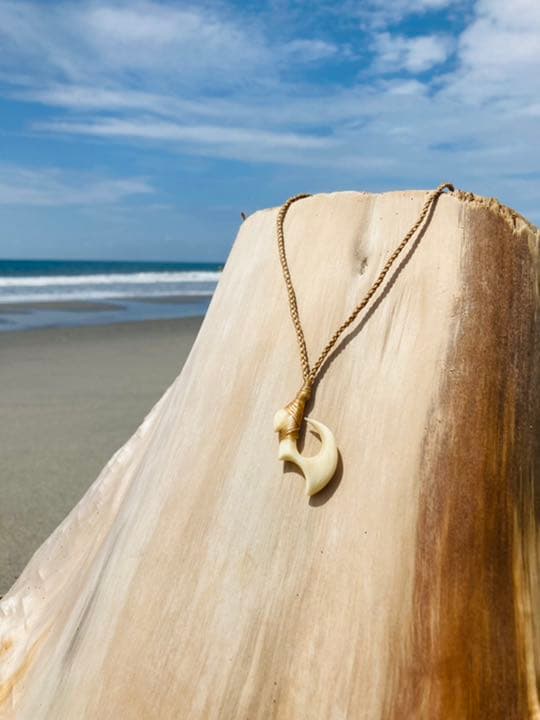 割引 ボーンカービング 希少素材マッコウクジラ歯（ネックレス