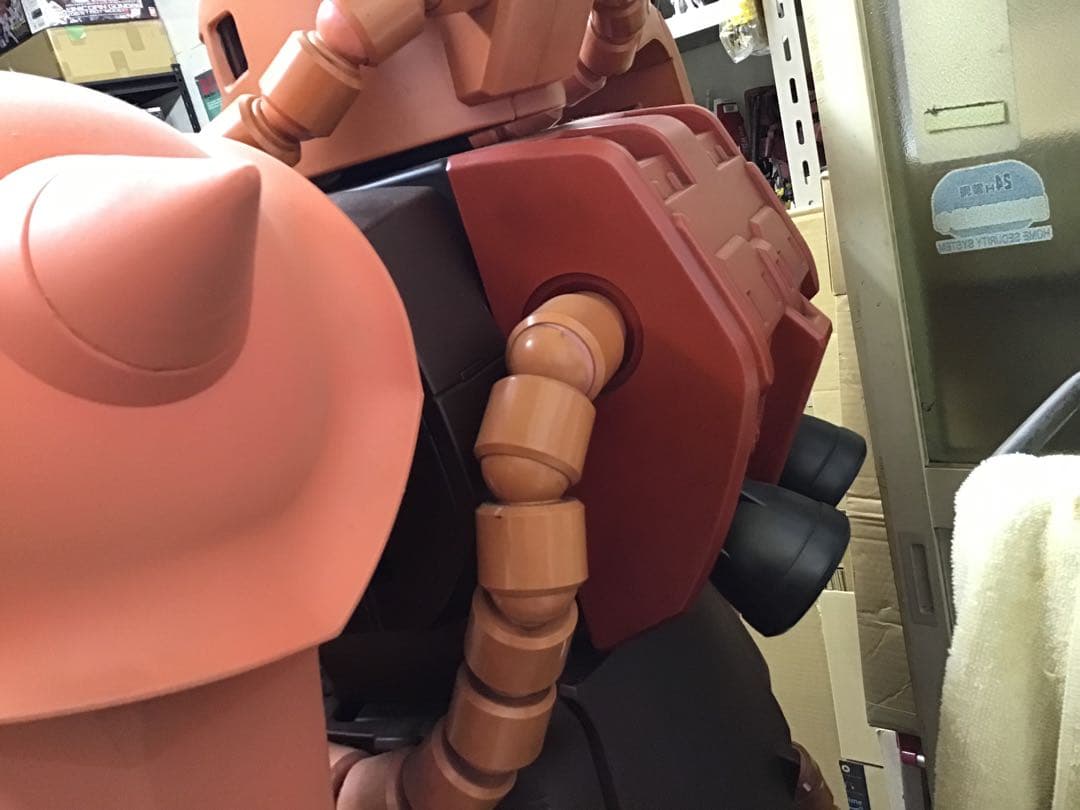 HY2M 1/12 シャア専用ザクⅡ 引き取り限定