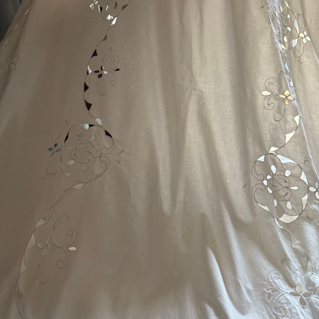 SALE❣️フランスアンティークஐ⋆*花柄刺繍の大判ベッドカバー