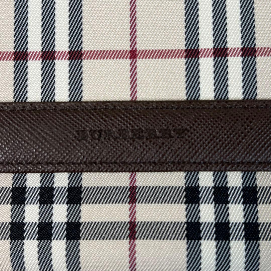 未使用級　BURBERRY　バーバリー　二つ折り財布　ノバチェック