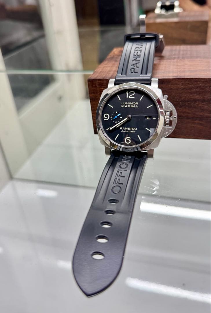 パネライ ショート ラバーストラップ【ブラック】