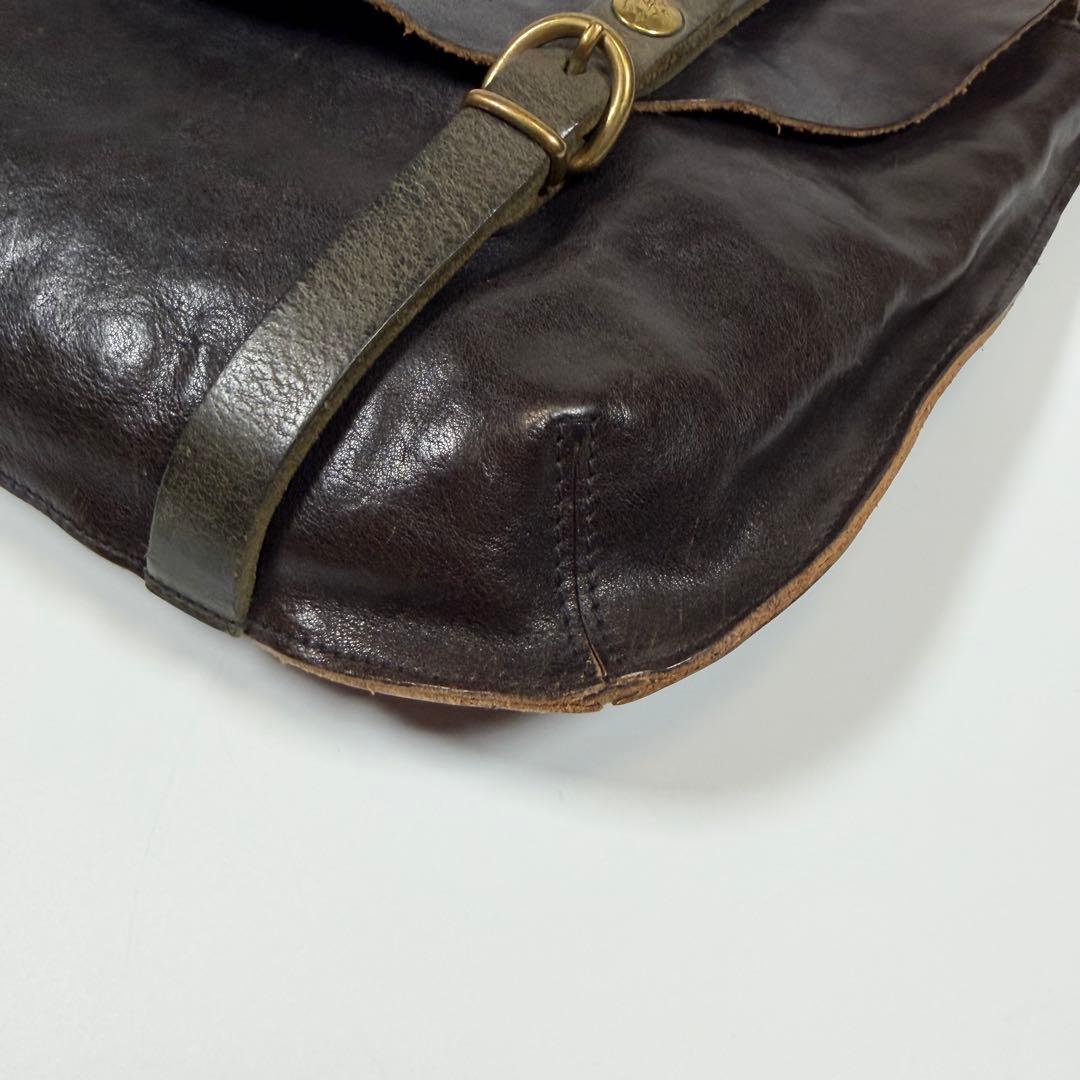 【美品】【希少】イルビゾンテ　ショルダーバッグ　オールレザー　ゴールド金具　黒系