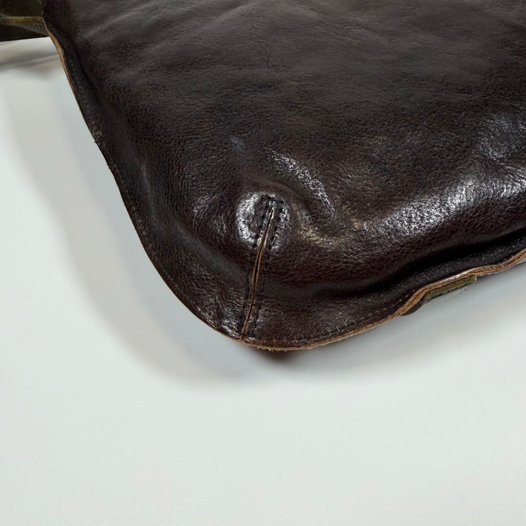 【美品】【希少】イルビゾンテ　ショルダーバッグ　オールレザー　ゴールド金具　黒系