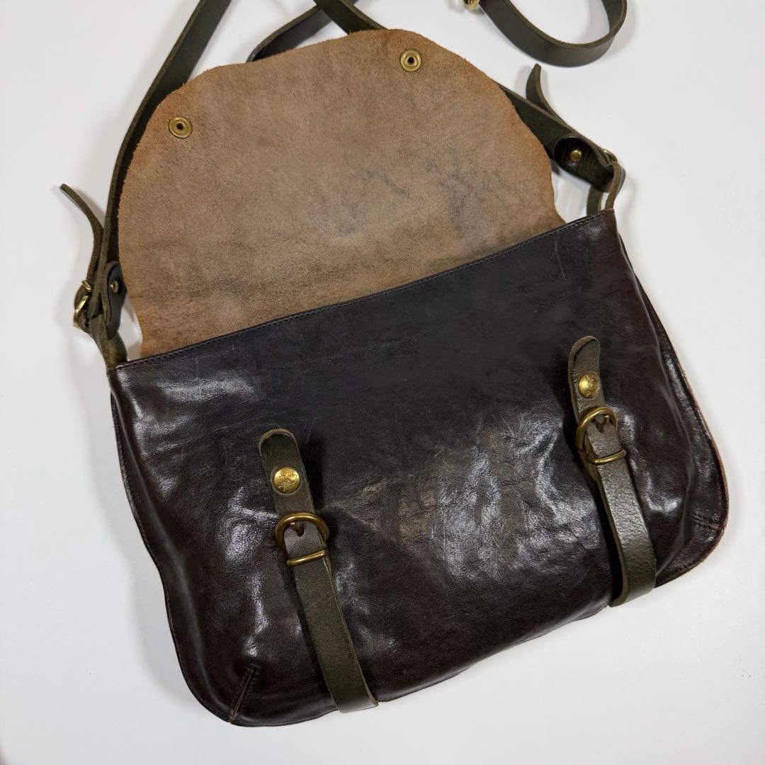 【美品】【希少】イルビゾンテ　ショルダーバッグ　オールレザー　ゴールド金具　黒系