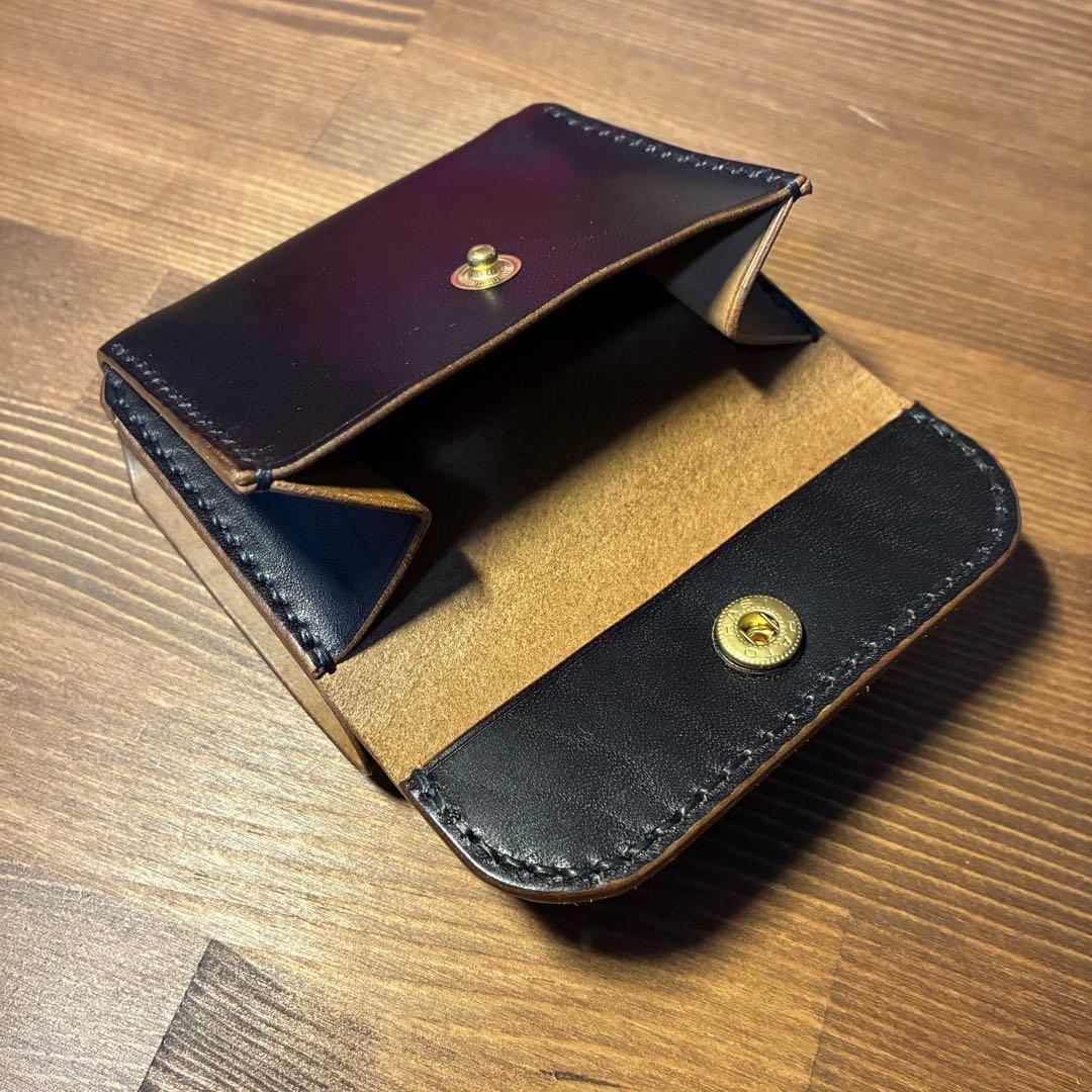 コンパクトウォレット　MARYAM社　ホースバット　丘染めブラック　茶芯