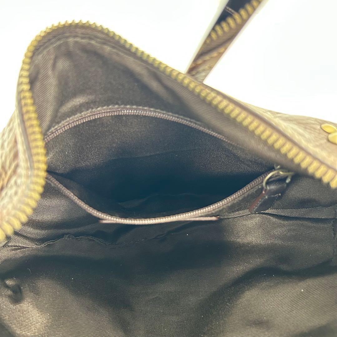 バッグ Coach Mia Studded Hobo Shoulder Bag