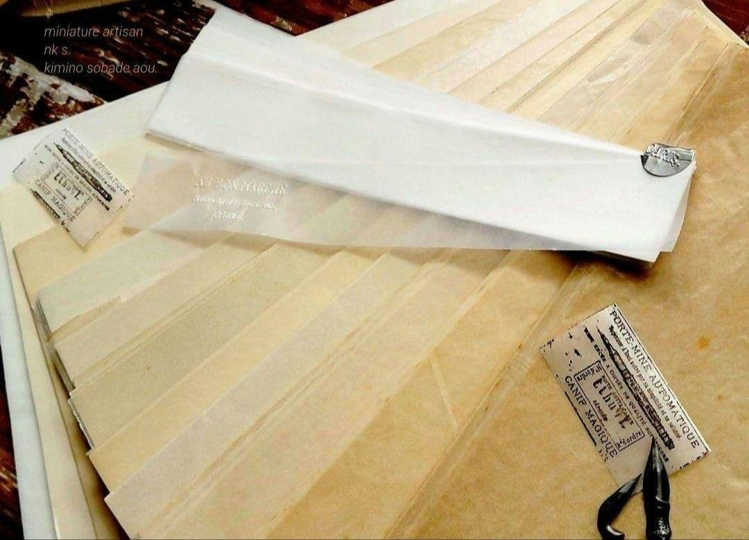 ヴィンテージ飴色のような焼けグラシン紙味紙ジャンクジャーナル素材　80枚×３+１