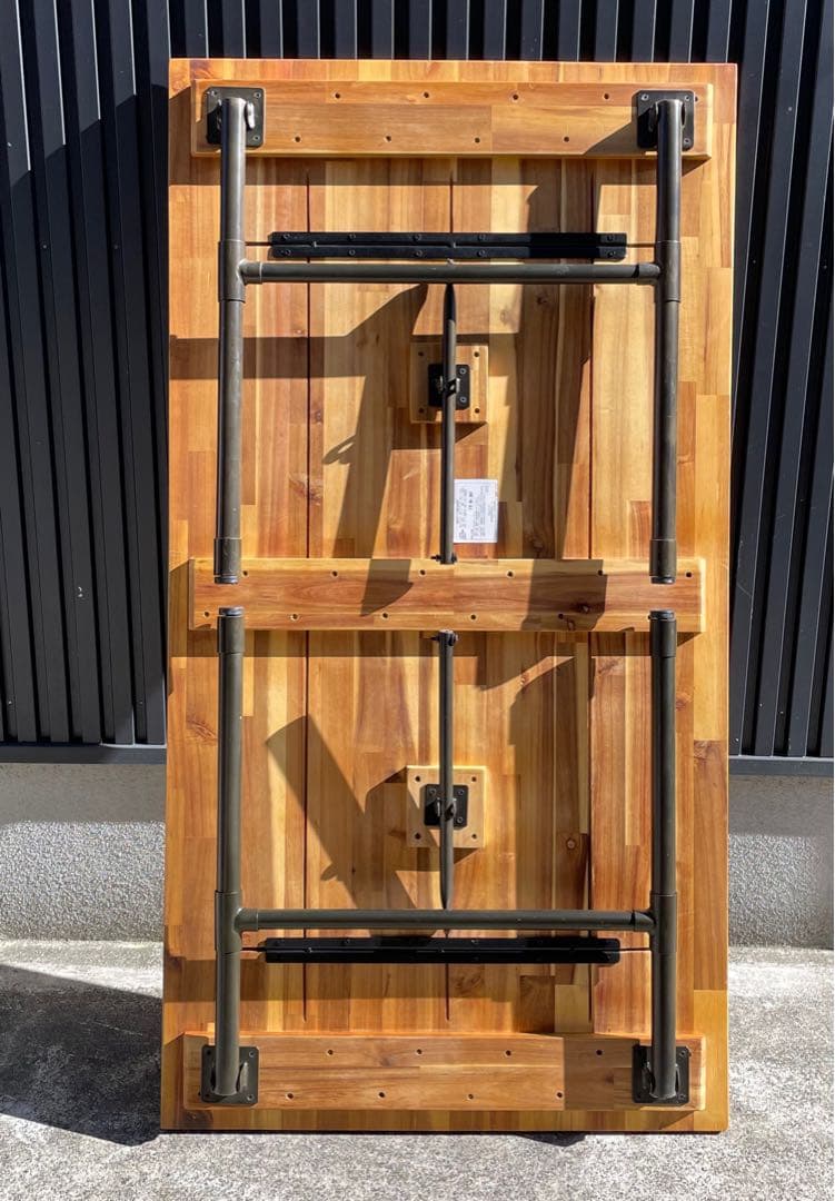 unico （ウニコ）ダイニングテーブル