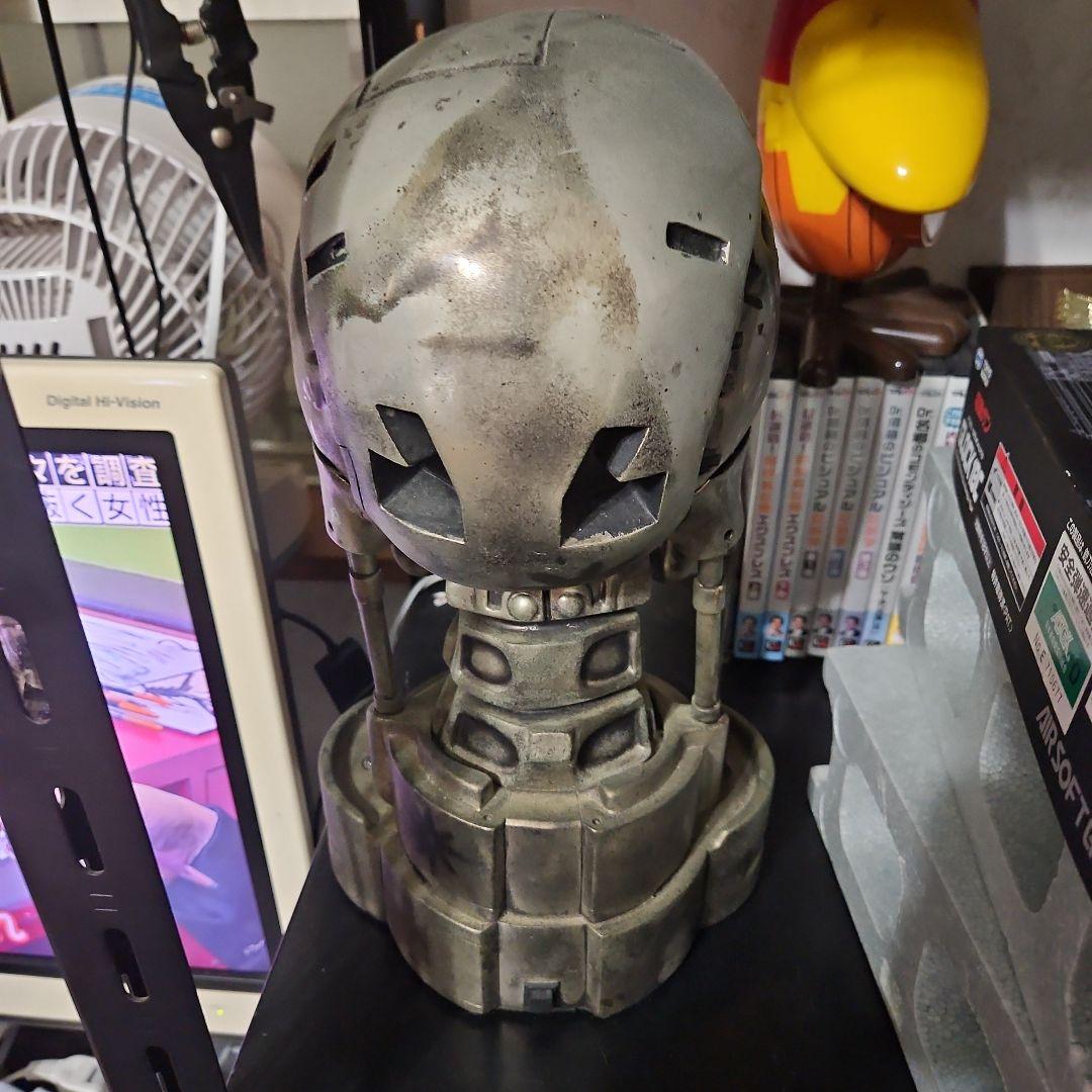 T2 エンドスケルトン ダメージバージョン 金属製 実物大