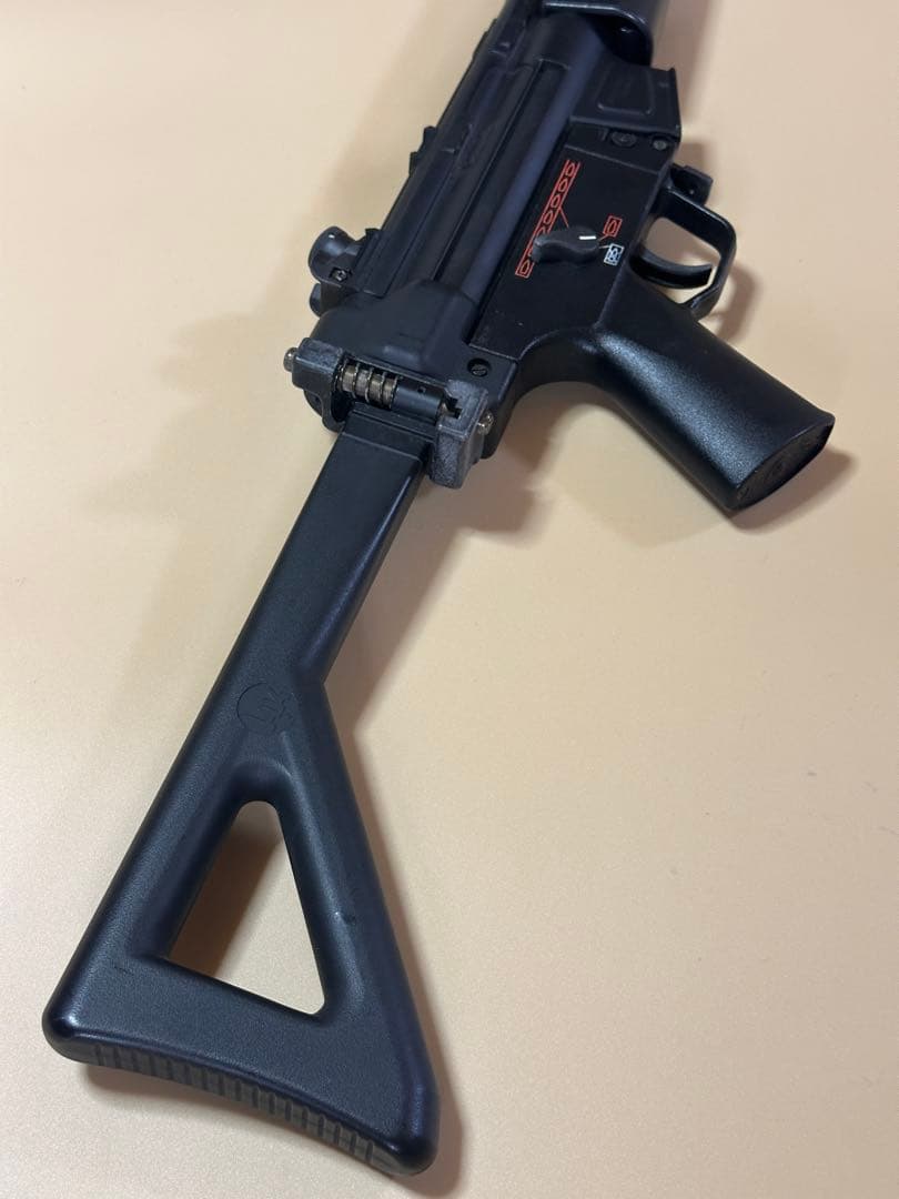 【週末セール】東京マルイMP5 A5折り畳みストック 多弾マガジン バッテリー付