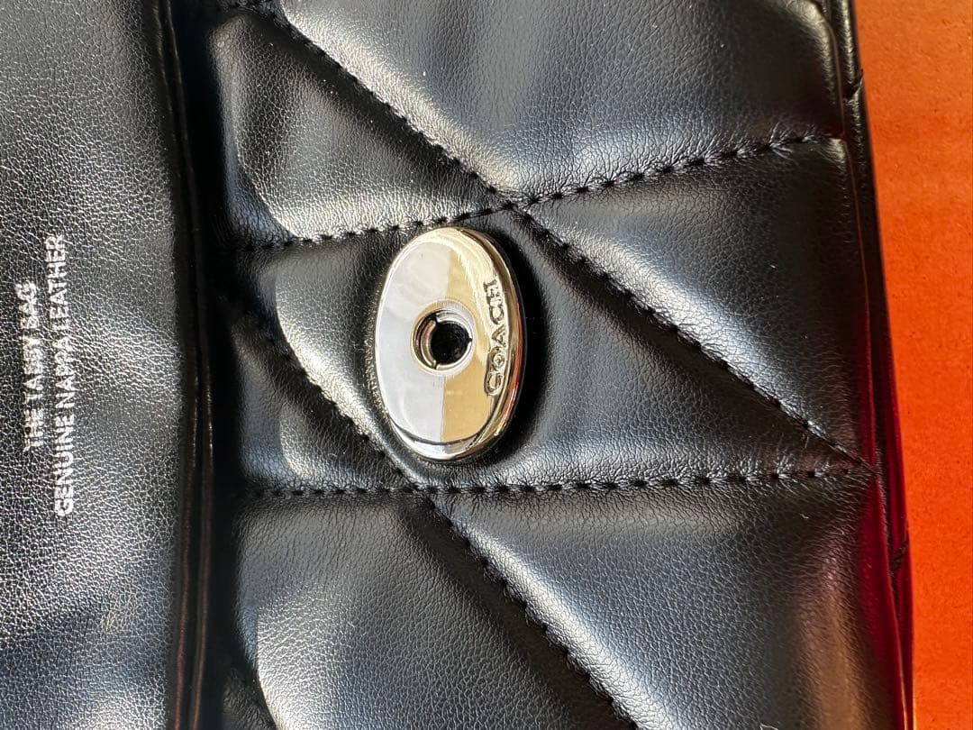 【訳あり】COACHコーチ cp150 タビーショルダー26黒Cマークシルバー色