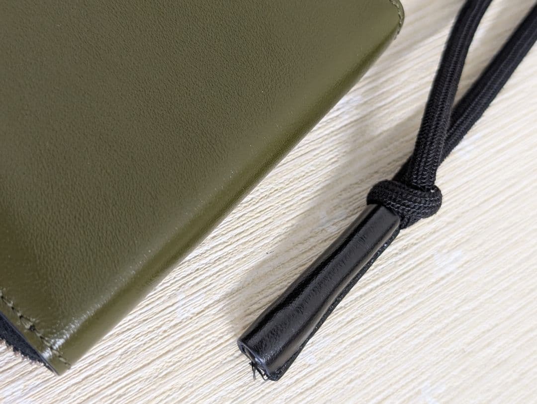 ☆値下げ☆【MARNI】カーフレザー ケース バイカラーラウンドウォレット