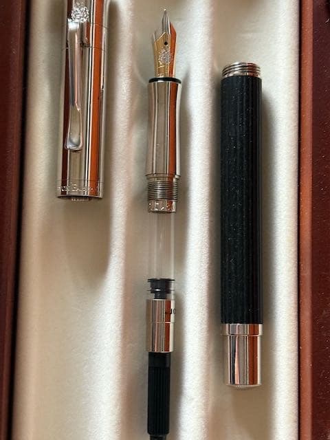 グラフフォンファーバーカステル伯爵エボニーFニブ