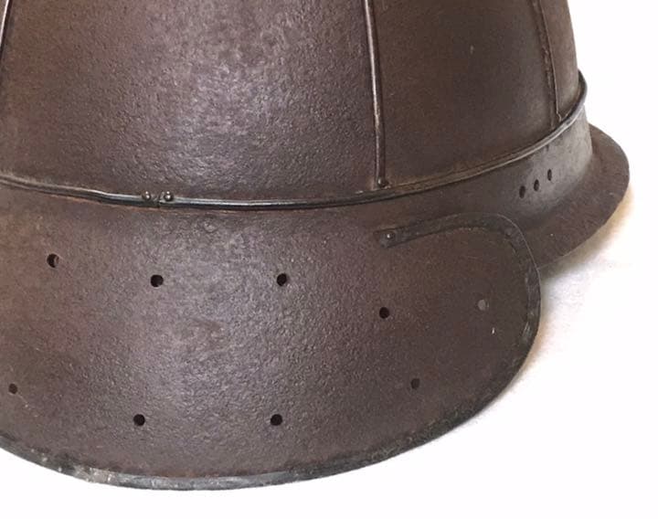 古式　鉄錆地八間筋兜鉢