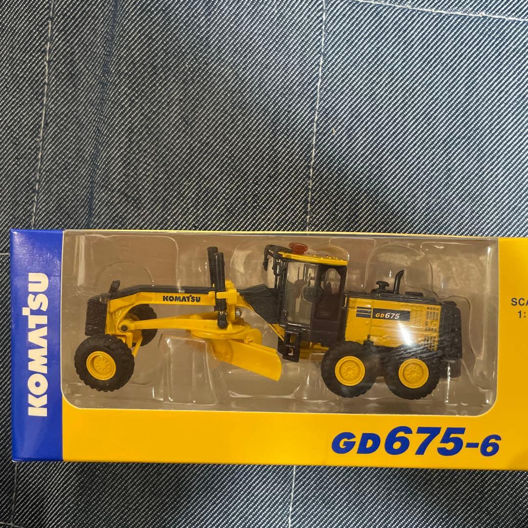 コマツ株主優待　非売品ミニカー