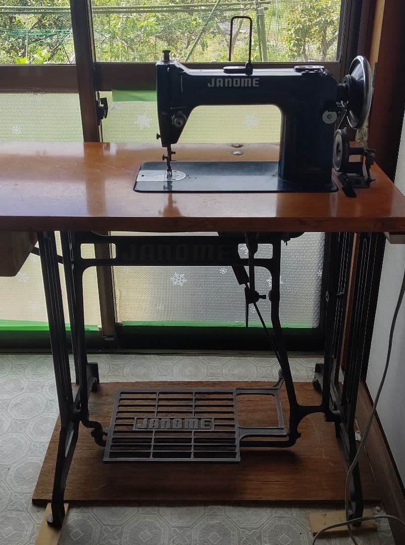 アンティーク JANOME ミシン 脚付き 足踏み