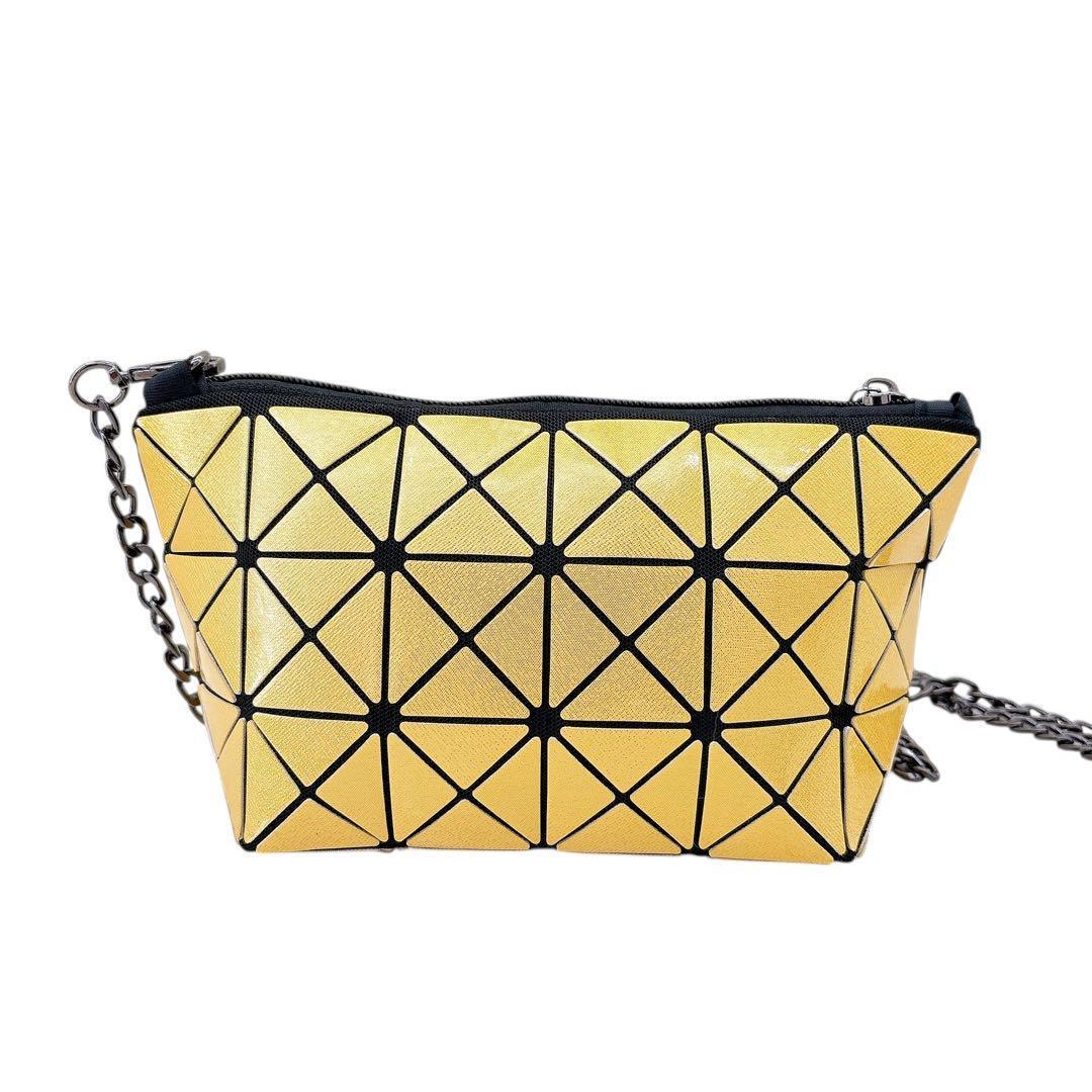 【美品】BAOBAOバオバオ /チェーンミニショルダーバッグ /イッセイミヤケ