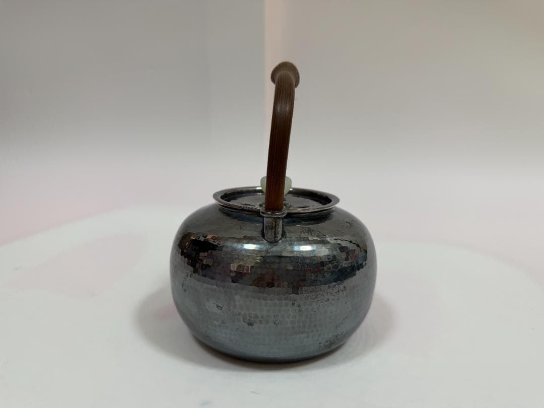 純銀製 玉石摘 鎚目紋 湯沸 銀瓶 煎茶道具｜