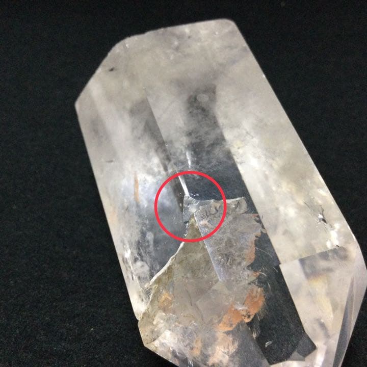 神々の山、強力な浄化力】天然石 虹入りヒマラヤ水晶 六角柱