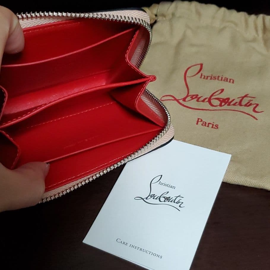 『引っ越しセール』ルブタン　ケース、カードケース