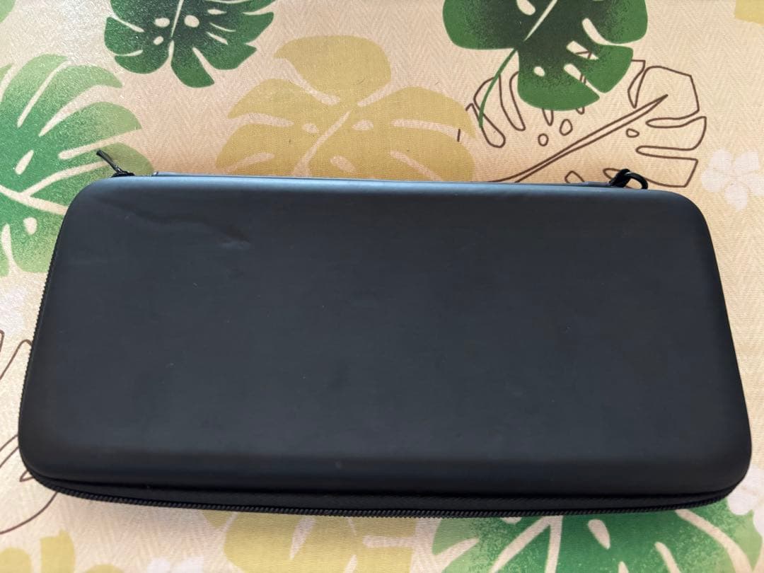 中古 ニンテンドースイッチ 本体＋ジョイコンのみ