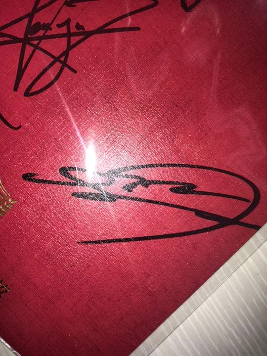 ちはやふる（広瀬すず 新田真剣佑 野村周平）この3名が直接サインしたものです！