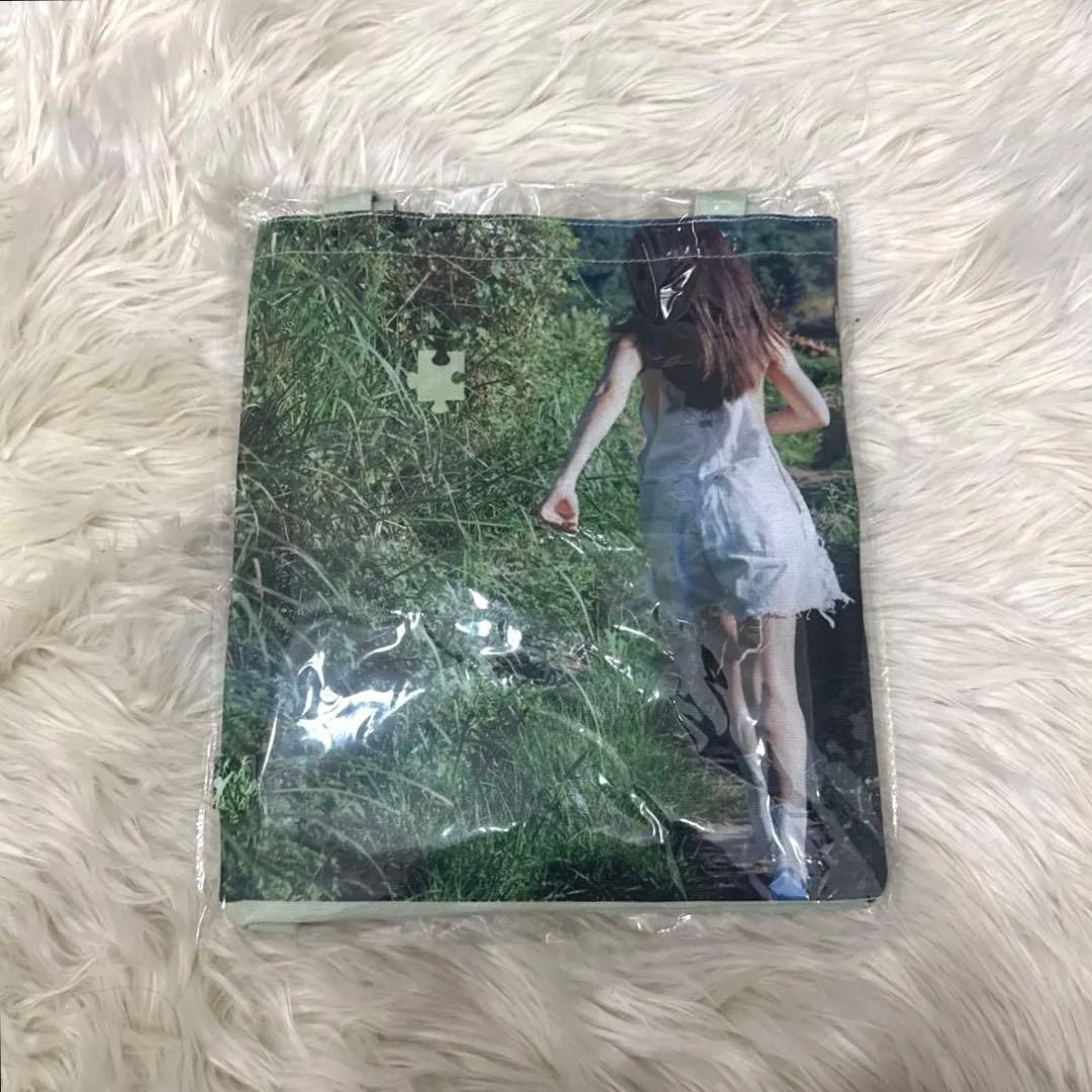 JENNIE 写真展 トートバッググリーン ジェニ Green Tote Bag - メルカリ