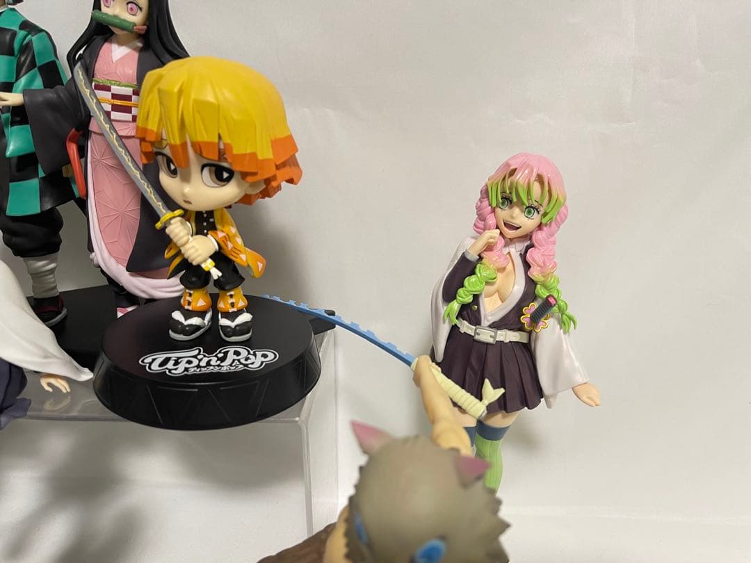 鬼滅の刃 22体フィギュアまとめ売り - メルカリ