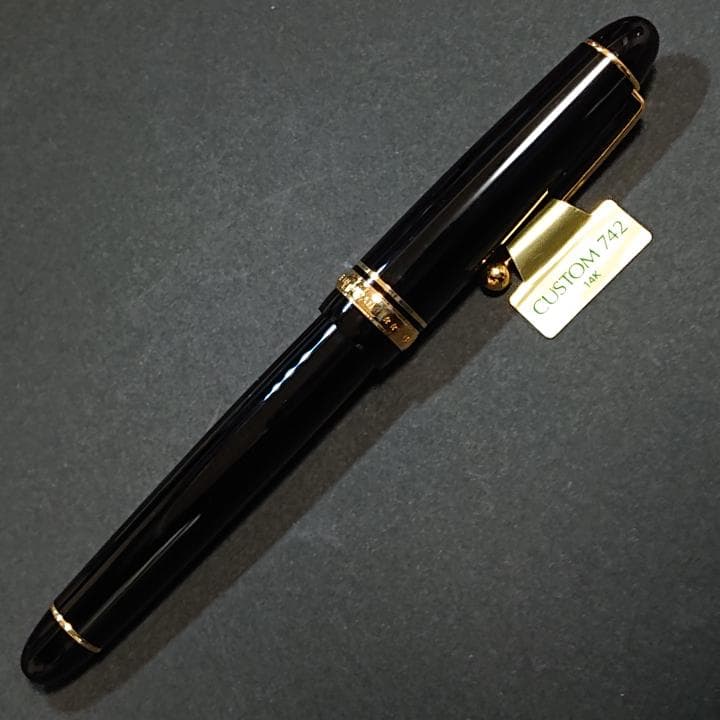 PILOT 万年筆 カスタム742 ブラック ペン種M型（中字） - メルカリ