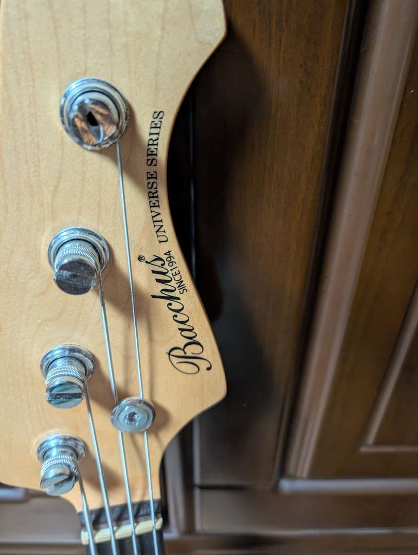 バッカス ジャズ ジャズベース BJB-1R-3ST - メルカリ