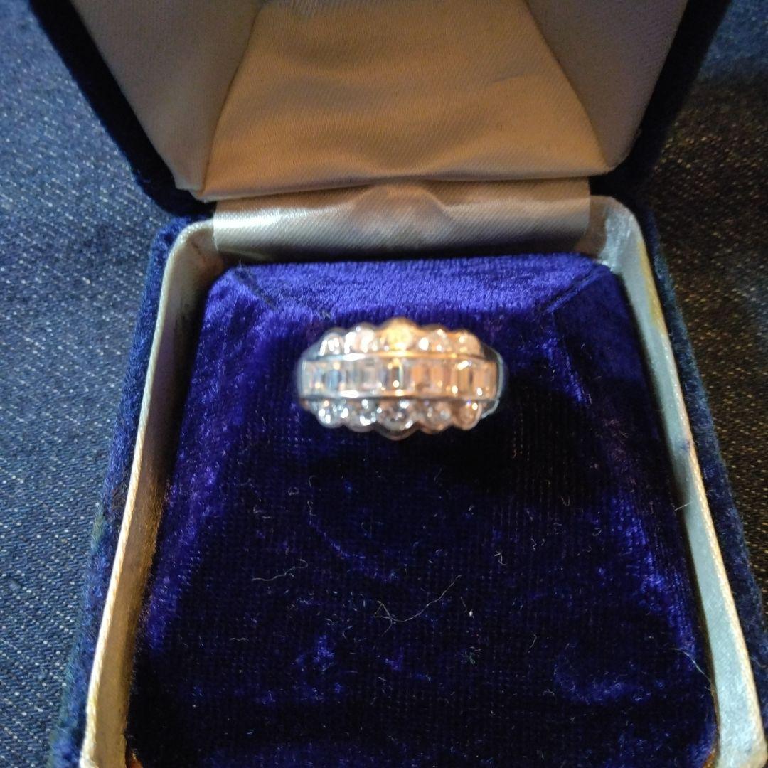 エレガント Pt900 リング ダイヤモンド　中古品