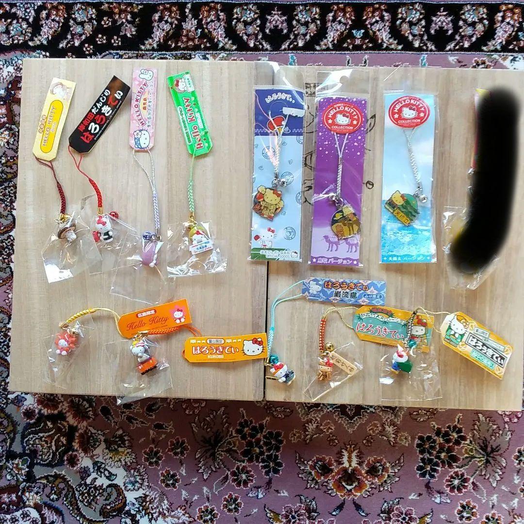 ご当地キティ　キーホルダー　根付け　ストラップ　134個 ハローキティ