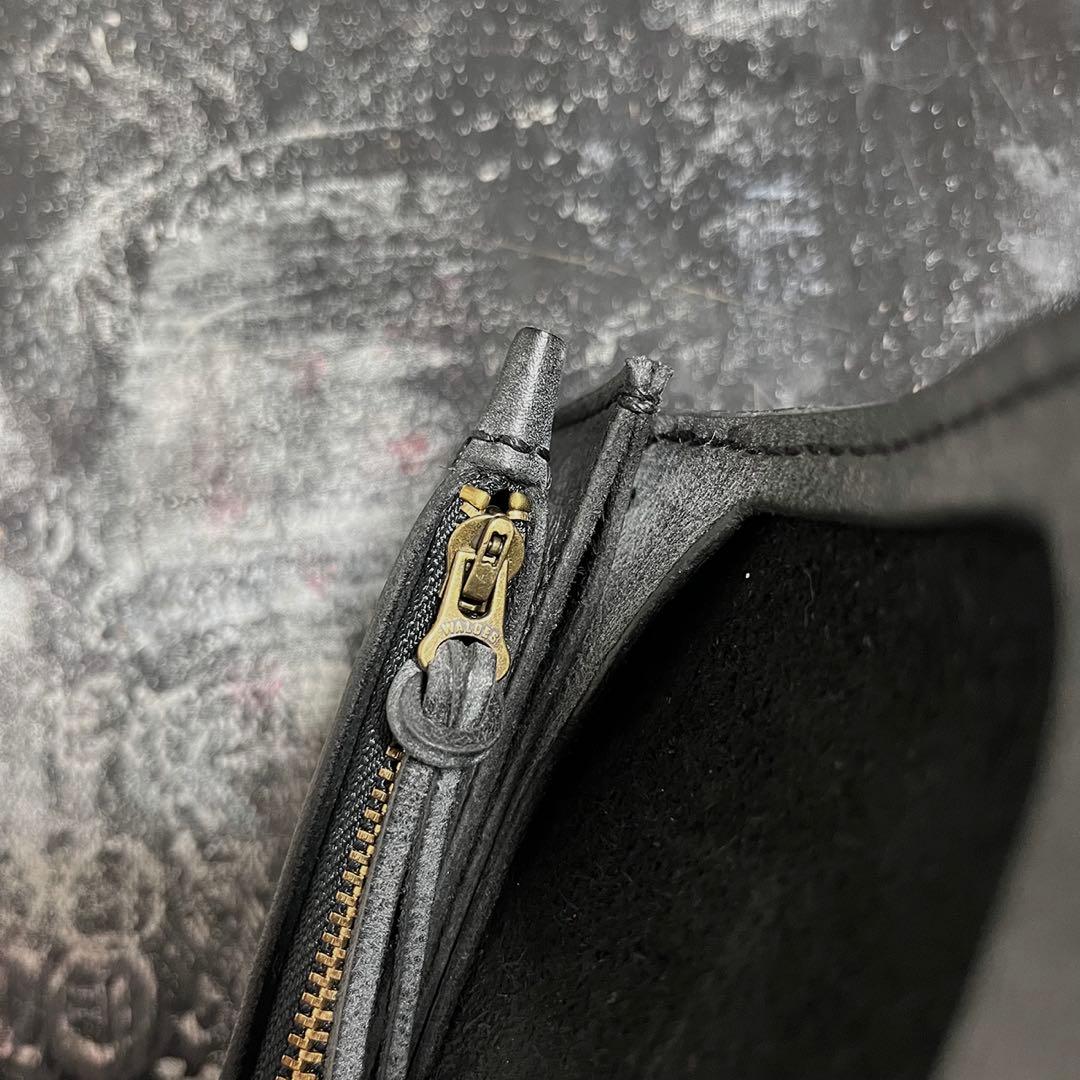 トラッカーウォレット ブラックにエイジング ミドルトラッカーウォレット #335