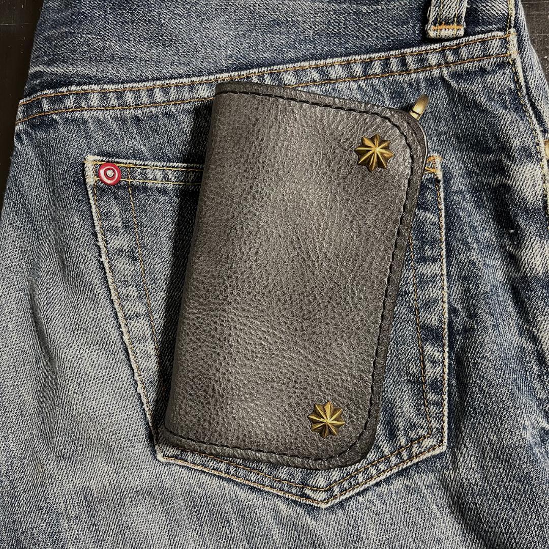 トラッカーウォレット ブラックにエイジング ミドルトラッカーウォレット #335