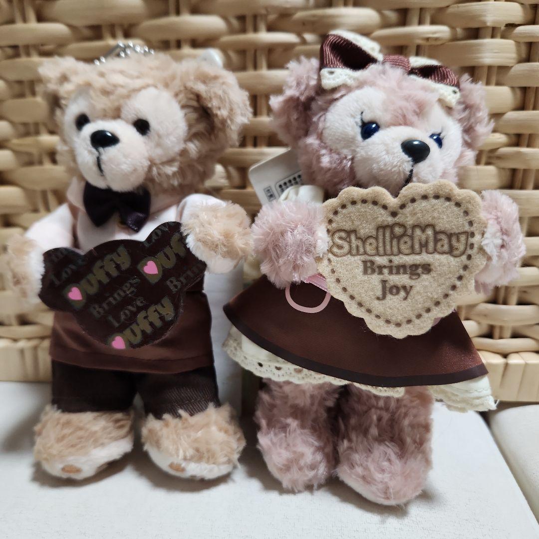 ダッフィー シェリーメイ ぬいぐるみバッジ バレンタイン - メルカリ