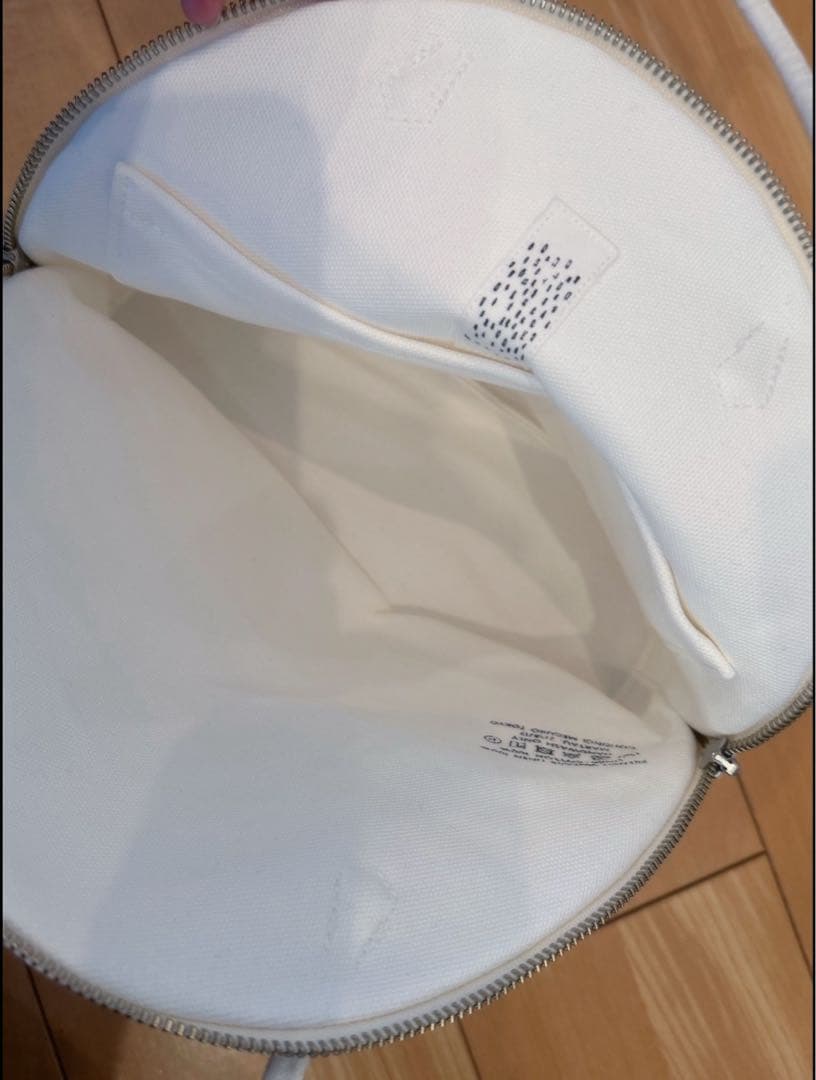 MARTAU. （マルト）shell bag