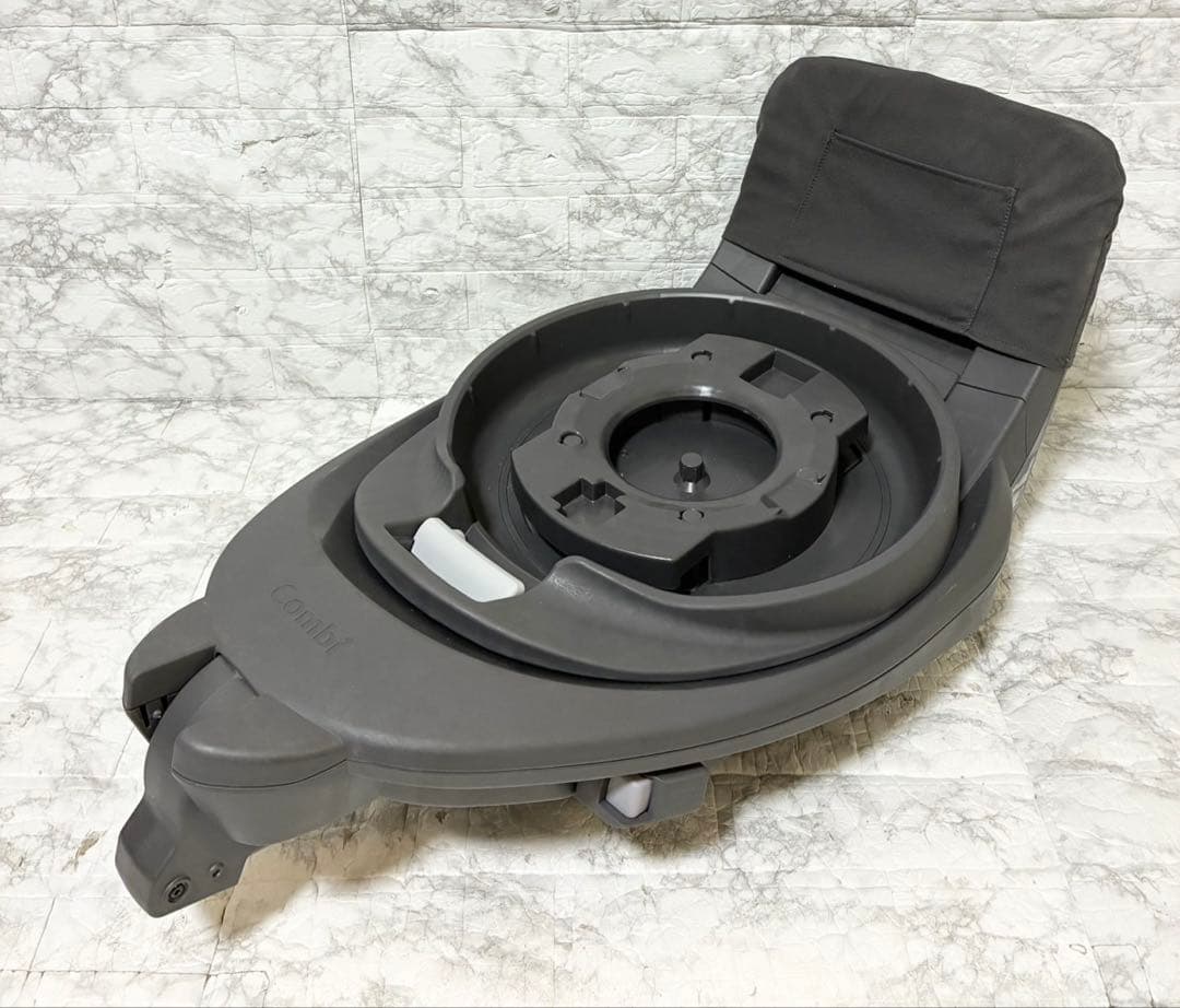 【美品】Combi The S Air ISOFIX エッグショック ZB690