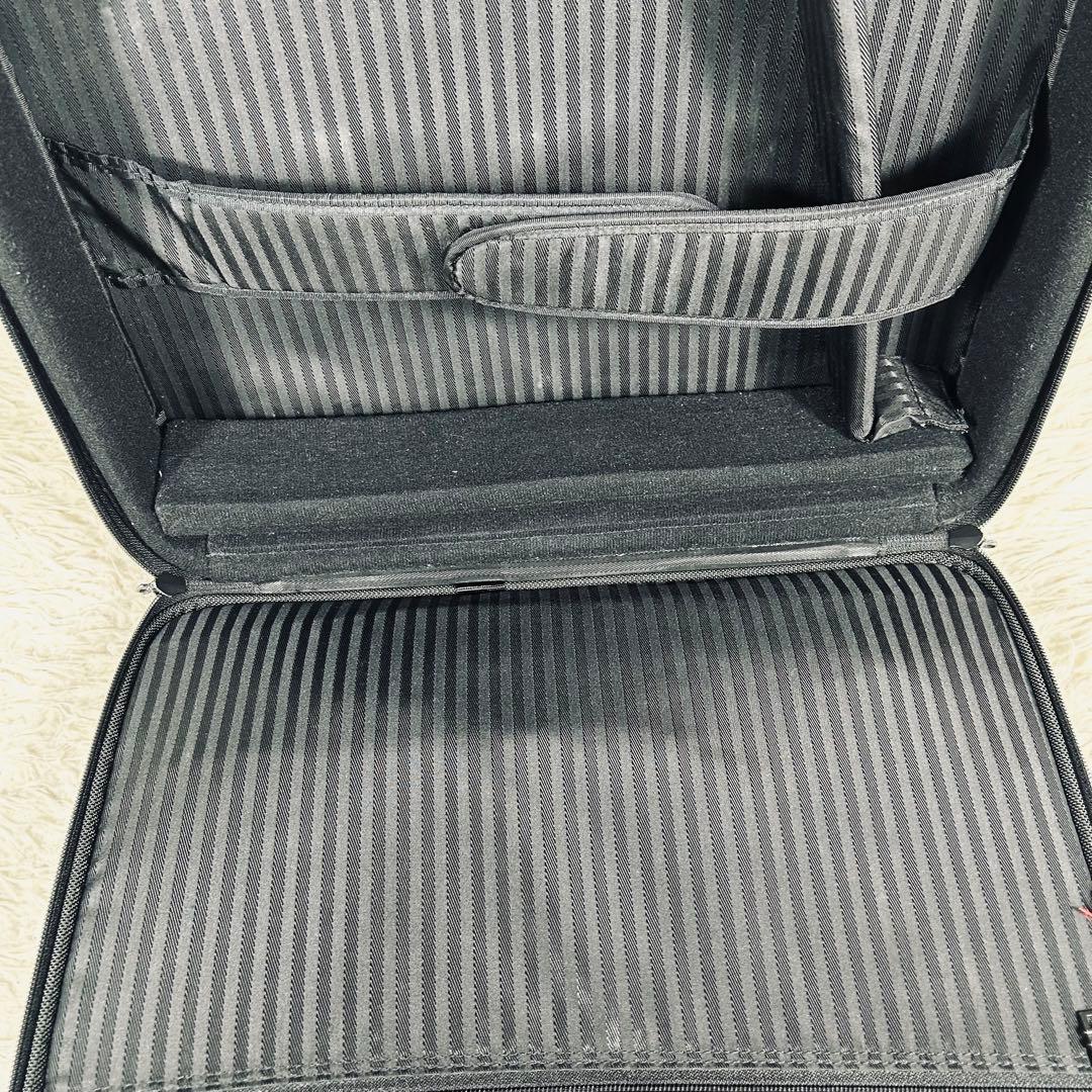 良品 TUMI Alpha ビジネスバッグ キャリーケース 大容量 パソコン収納