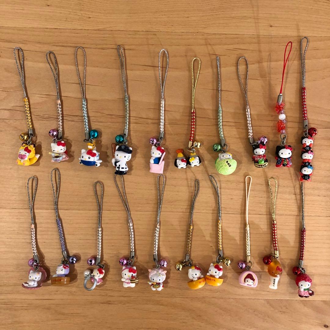 ご当地キティちゃんストラップ 112個まとめ売り