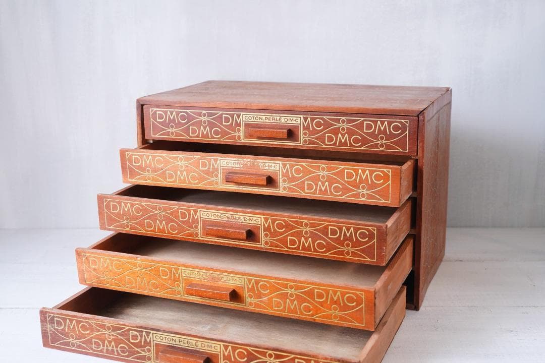 古い糸メーカーの引き出し フランス・DMC スプールキャビネット ウッド
