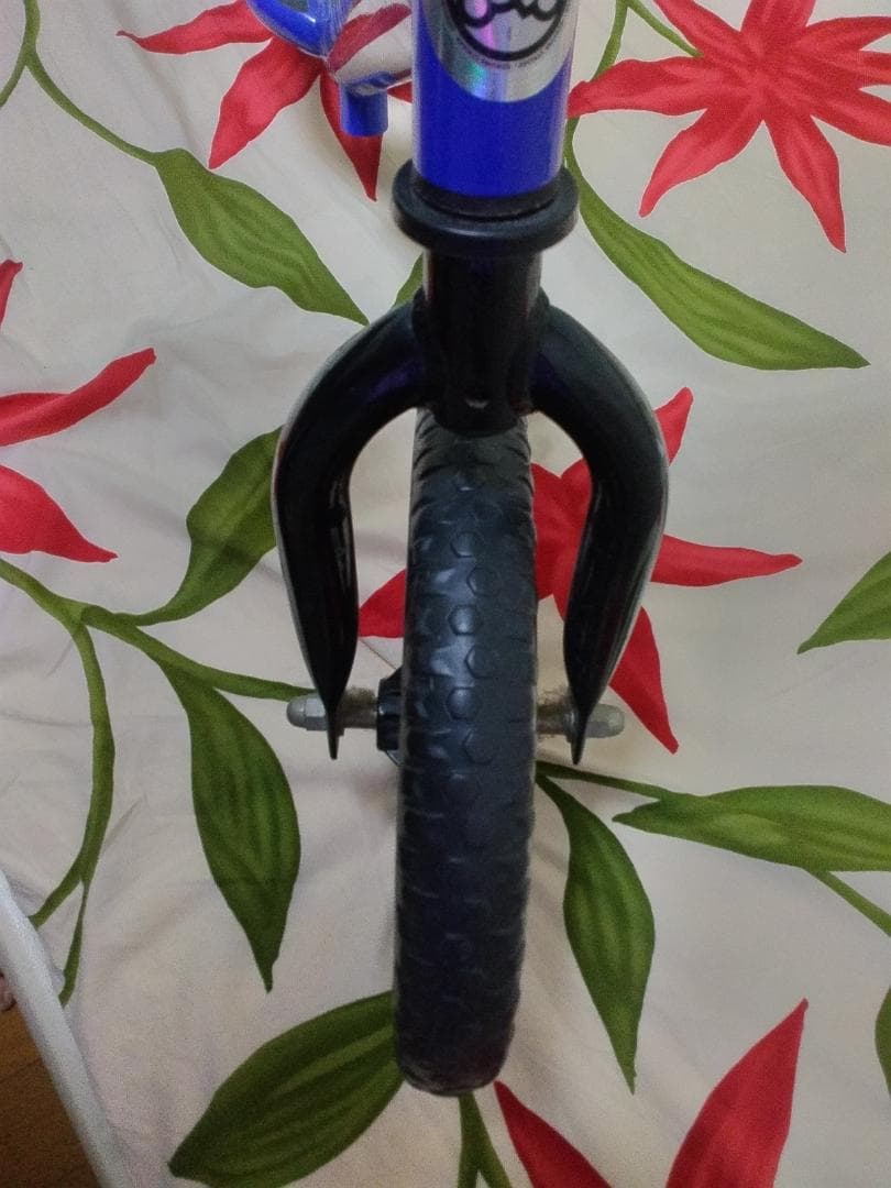 H*k様 STRIDER CLASSIC バランスバイク 12インチ 青