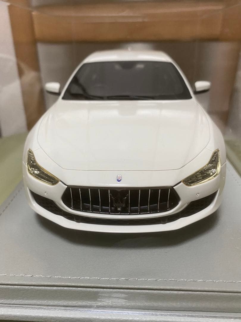 マセラティ　ギブリ　ミニカー