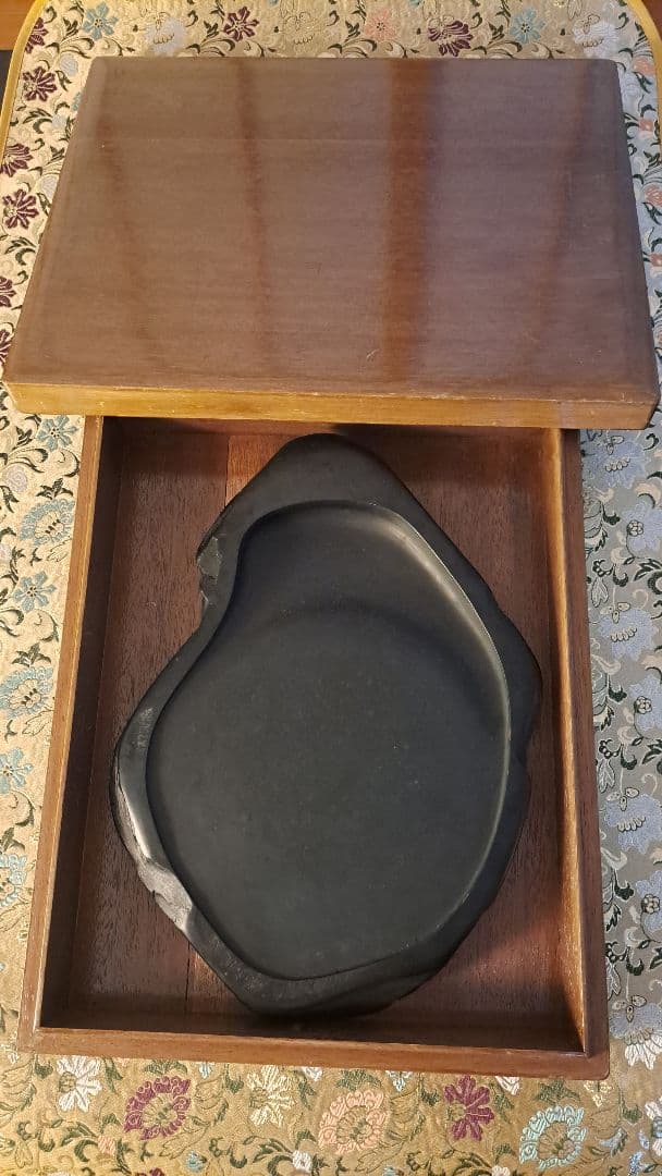 雨畑真石】大型(30cm超)硯 秀峰作