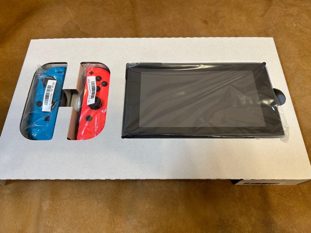 Nintendo Switch 本体 箱あり・備品完備