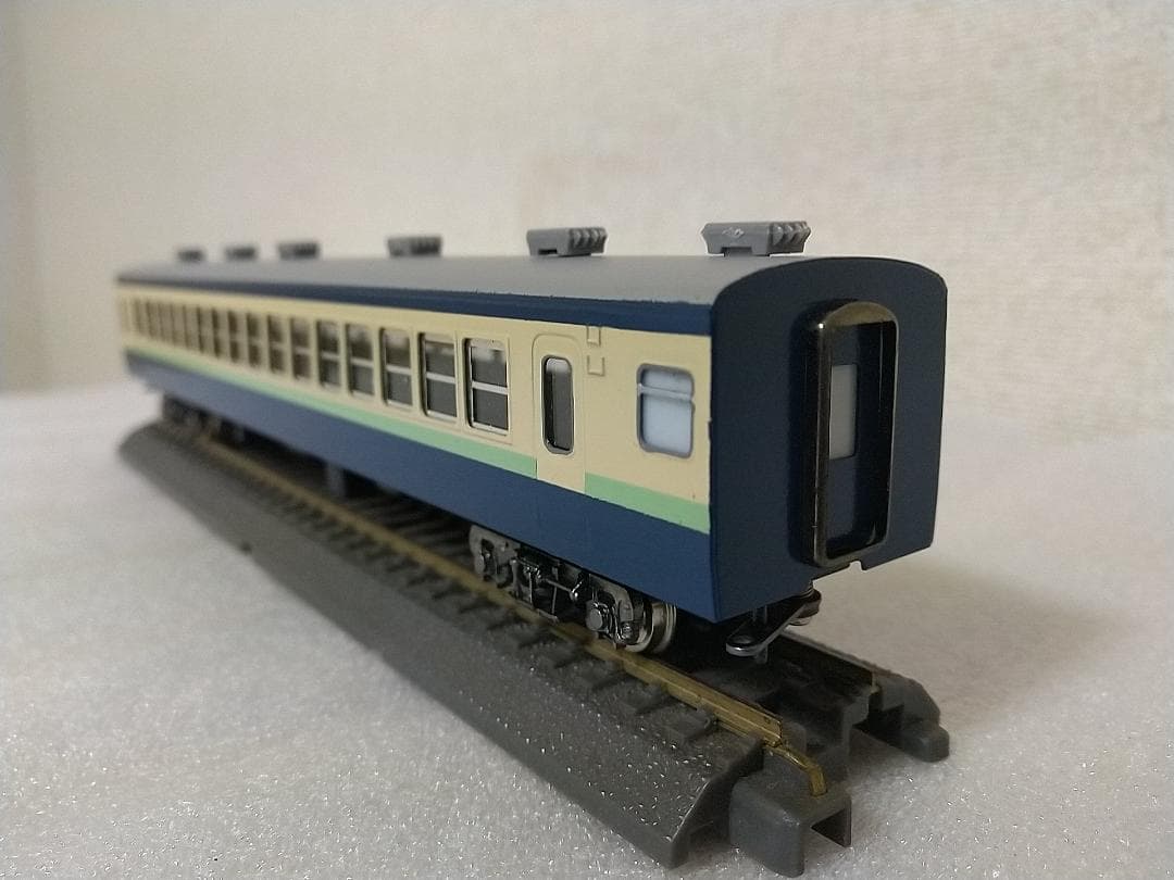 近郊型 サロ111 KTM 横須賀線色