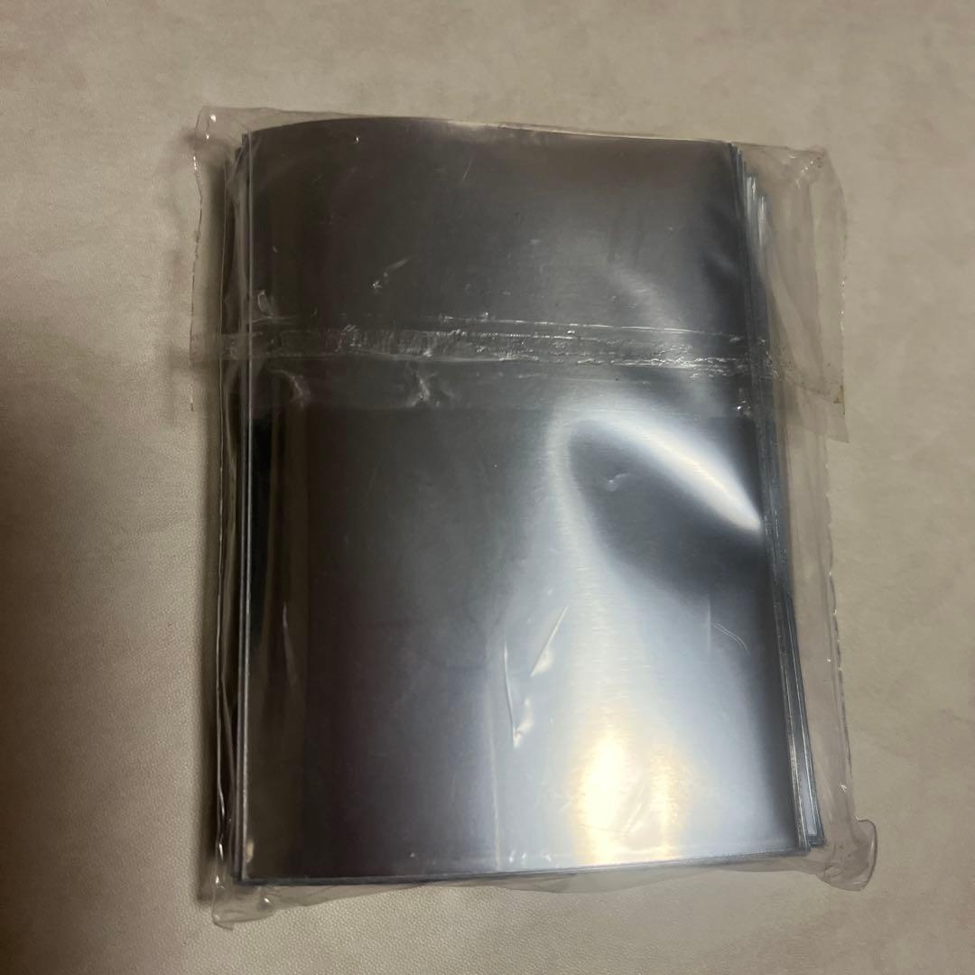 メガリザードン　x　スリーブ 　デッキシールド　ポケモンカード　mリザードン