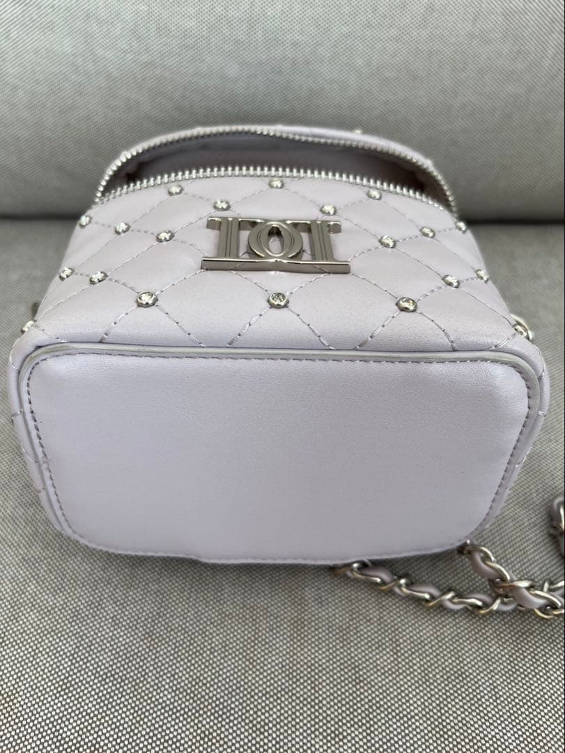 ねこDarich ダーリッチ　キルティングビジュースクエアミニバッグ