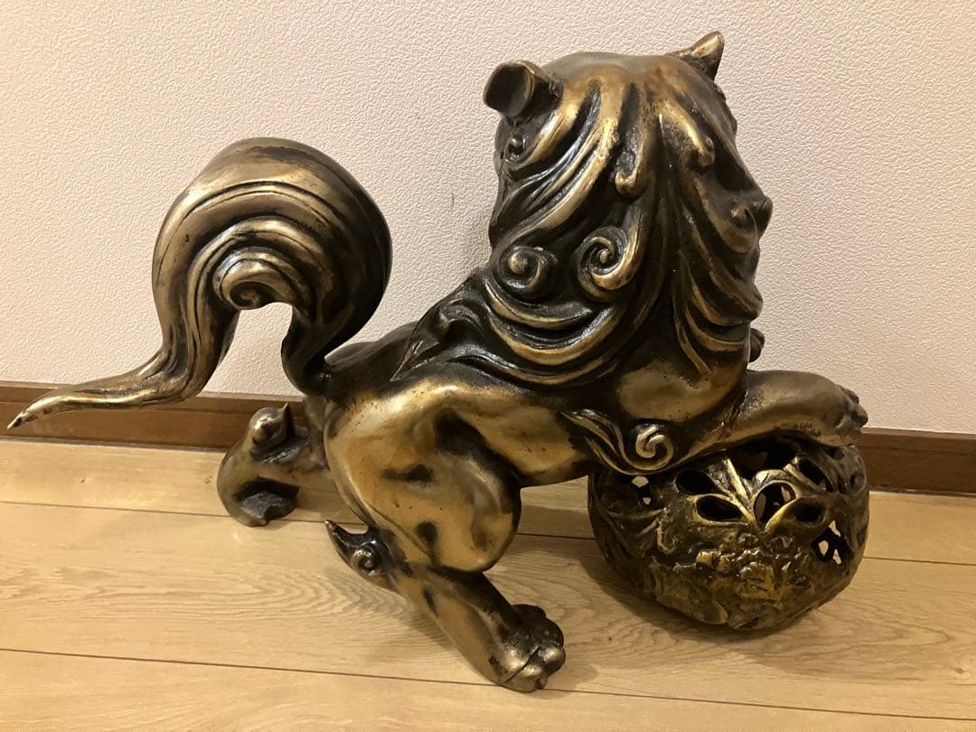 中国 骨董品 鉄製 狛犬 獅子像 木製台座付き